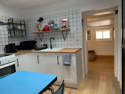 Cuisine ou kitchenette dans l'établissement Charmant T2 très cosy au calme en hyper centre.