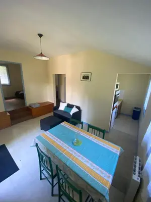 Coin salon dans l'établissement Manot Vacances - Gites en bord de Vienne