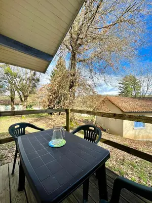 Balcon ou terrasse dans l'établissement Manot Vacances - Gites en bord de Vienne