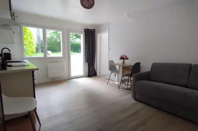 Coin salon dans l'établissement Appartement T2 Rochefort
