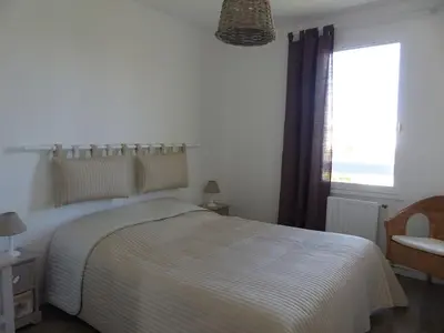 Un ou plusieurs lits dans un hébergement de l'établissement Maison entre vieux port et Minimes