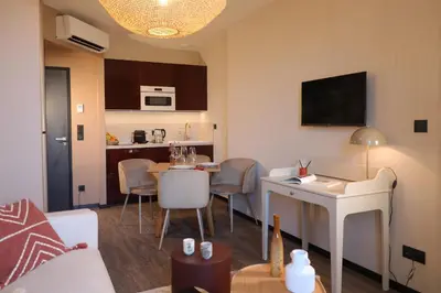 Cuisine ou kitchenette dans l'établissement La Villa Ponsin