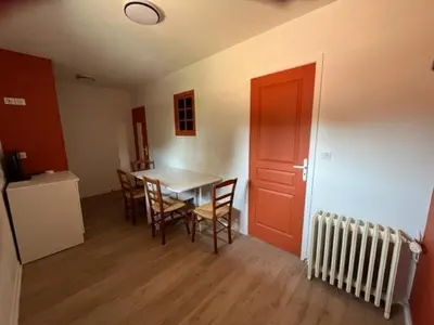 Cuisine ou kitchenette dans l'établissement Les gîtes de Mazélise