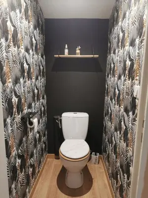Salle de bains dans l'établissement Jolie Maison au 34 centre-ville