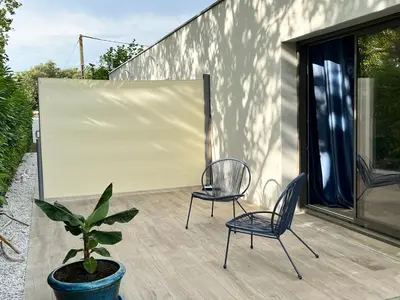 Terrasse ou espace extérieur de l'établissement Entre Mer & Filles