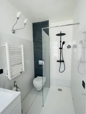 Salle de bains dans l'établissement APPARTEMENT HYPER CENTRE BAIGNEE DE LUMIERE