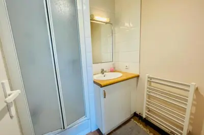 Plan de l'établissement Spacious cocoon with pool in La Rochelle
