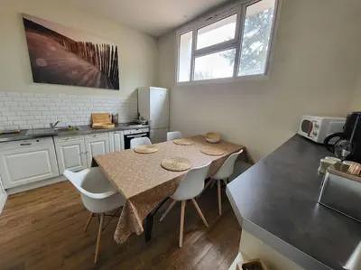 Cuisine ou kitchenette dans l'établissement Le P’tit Nid