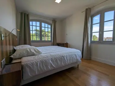Un ou plusieurs lits dans un hébergement de l'établissement Séjour de luxe au cœur de Mainxe, avec truffe et cours de cuisine, idéal pour 4 couples - FR-1-653-235
