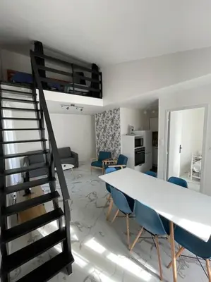 Coin salon dans l'établissement Appartement vue sur la Charente