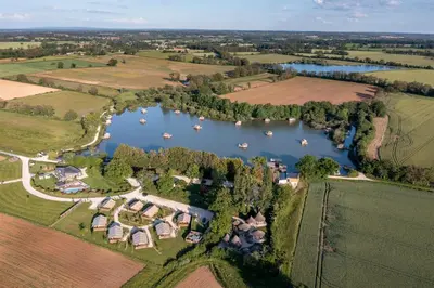 Plan de l'établissement Village Flottant de Pressac