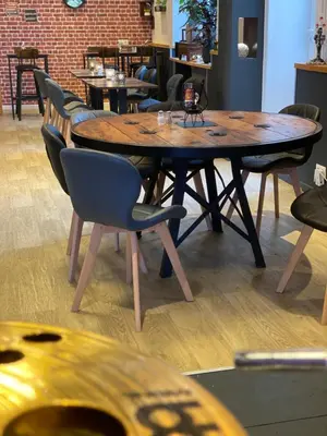 Coin salon dans l'établissement Le 120 - Groupe Logis Hotels - Ex Auberge la Terrasse