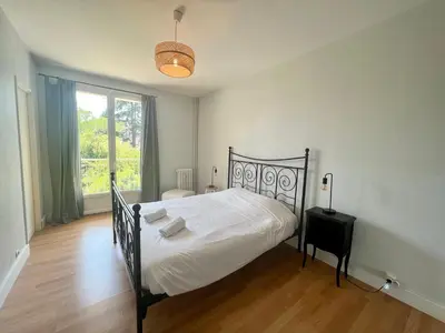 Un ou plusieurs lits dans un hébergement de l'établissement Le Soleil Levant - Beau T3 moderne et lumineux