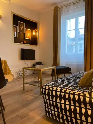 Télévision ou salle de divertissement dans l'établissement Studio à La Rochelle