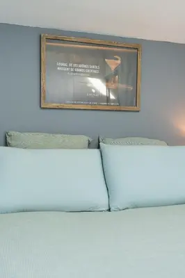 Coin salon dans l'établissement Le Cocooning, Cœur Cognac, WiFi Fibre et Parking
