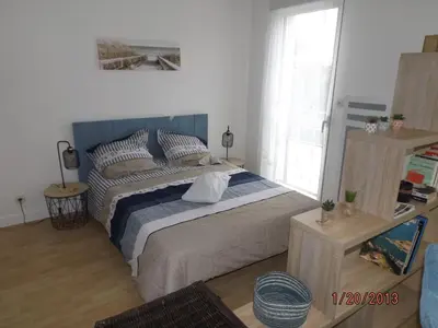 Un ou plusieurs lits dans un hébergement de l'établissement LA ROCHELLE MIRANDE T1BIS