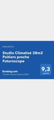 Certificat, récompense, panneau ou autre document affiché dans l'établissement Studio Climatisé 38m2 Poitiers proche Futuroscope