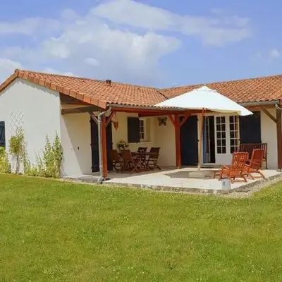 Villa in France with Pool and Private Garden