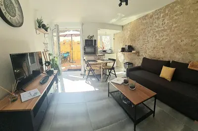 Télévision ou salle de divertissement dans l'établissement La Casa De Nonna - logement classé 2 étoiles