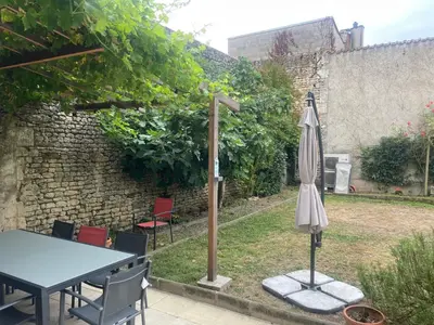 Jardin de l'établissement Maison de vacances familiale au cœur du marais poitevin