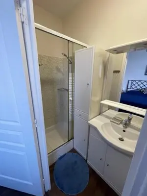 Salle de bains dans l'établissement Maison de plage