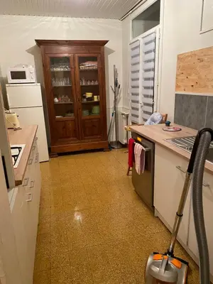 Cuisine ou kitchenette dans l'établissement maisonnette