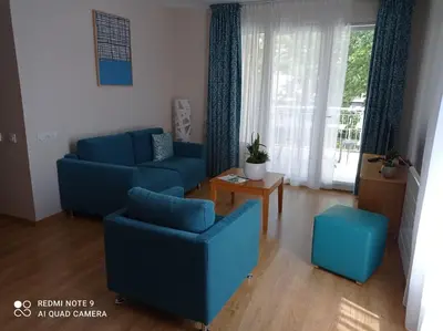 Coin salon dans l'établissement Domitys Le Château des Plans