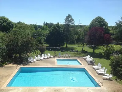 Piscine de l'établissement 8 Gite Complex, 53 People maximum , Marriage, Birthdays, family get togethers ou située à proximité