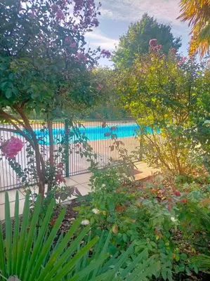 Piscine de l'établissement L'Eucalyptus ou située à proximité