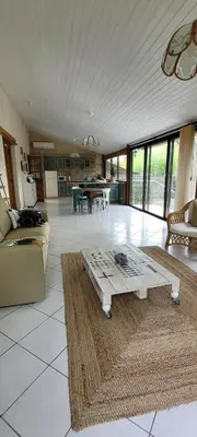 Coin salon dans l'établissement La petite maison de pecheur