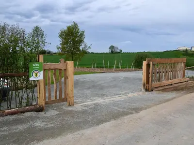 Plan de l'établissement Gîte rénové avec piscine intérieure, accessible PMR, en plein cœur du Bocage Vendéen. - FR-1-426-536