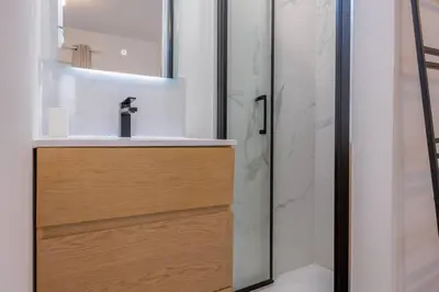 Salle de bains dans l'établissement Le Cocon Urbain en Hyper Centre