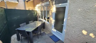 Balcon ou terrasse dans l'établissement logement avec terrasse