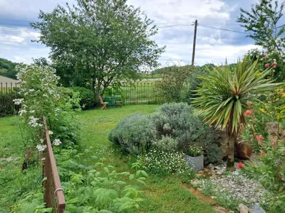 Jardin de l'établissement LES COTEAUX DE VIGNY
