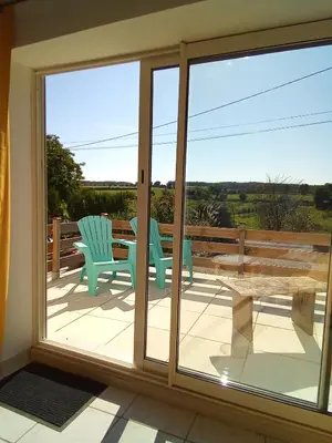 Balcon ou terrasse dans l'établissement Modern one bedroom cottage