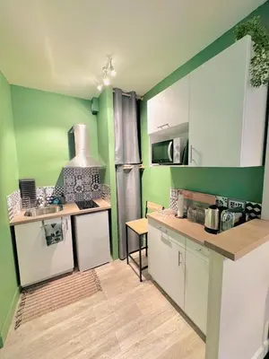 Cuisine ou kitchenette dans l'établissement Cosy Louvel, Superbe apt au cœur d'Angoulême
