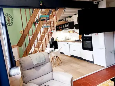 Cuisine ou kitchenette dans l'établissement La Cure Marine Wifi Terrasse