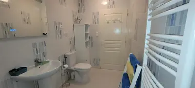 Salle de bains dans l'établissement L'alambic