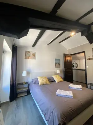 Un ou plusieurs lits dans un hébergement de l'établissement Bel appartement - 2 chambres - Proche du vieux marché