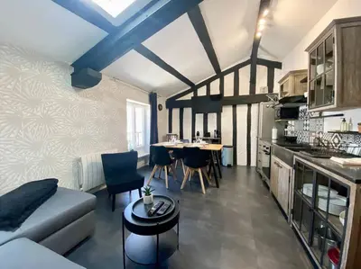 Cuisine ou kitchenette dans l'établissement Bel appartement - 2 chambres - Proche du vieux marché