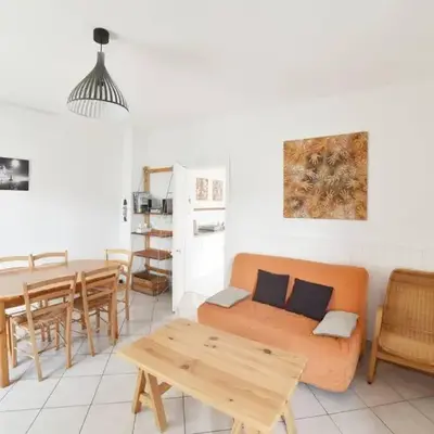 Charmante maisonnette avec terrasse