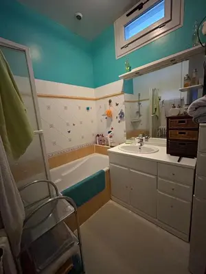 Cuisine ou kitchenette dans l'établissement PARENTHÈSE Chambre Cosy proche Centre et Gare