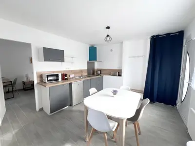 Cuisine ou kitchenette dans l'établissement 178B - Appartement T2 Tout Confort - Wifi Netflix