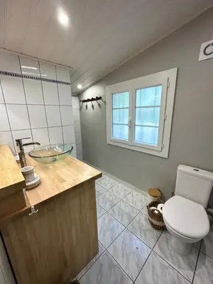 Cuisine ou kitchenette dans l'établissement Au cœur du vignoble cognaçais