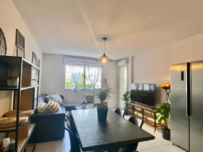 Cuisine ou kitchenette dans l'établissement La Coquille: bright, cozy, 3 min from Parc Expo