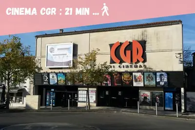 Certificat, récompense, panneau ou autre document affiché dans l'établissement Studio lumineux proche du centre
