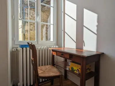 Plan de l'établissement Gîte charmant avec jardin privatif, proche des randonnées, totalement équipé et internet fibreбет - FR-1-653-253