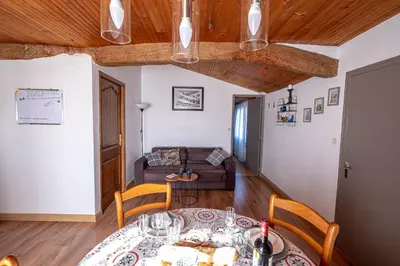 Coin salon dans l'établissement Coeur de Charente Maritime, la charentaise