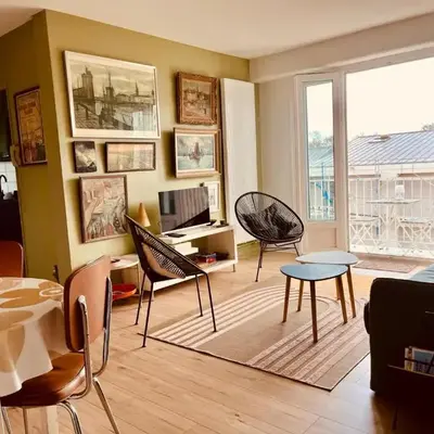 Champs de mars Appartement 1 chambre proche centre ville