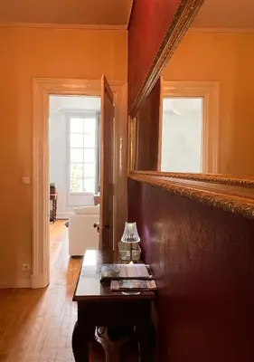 Coin salon dans l'établissement La Colbertine - Charming Apartment in Place Colbert